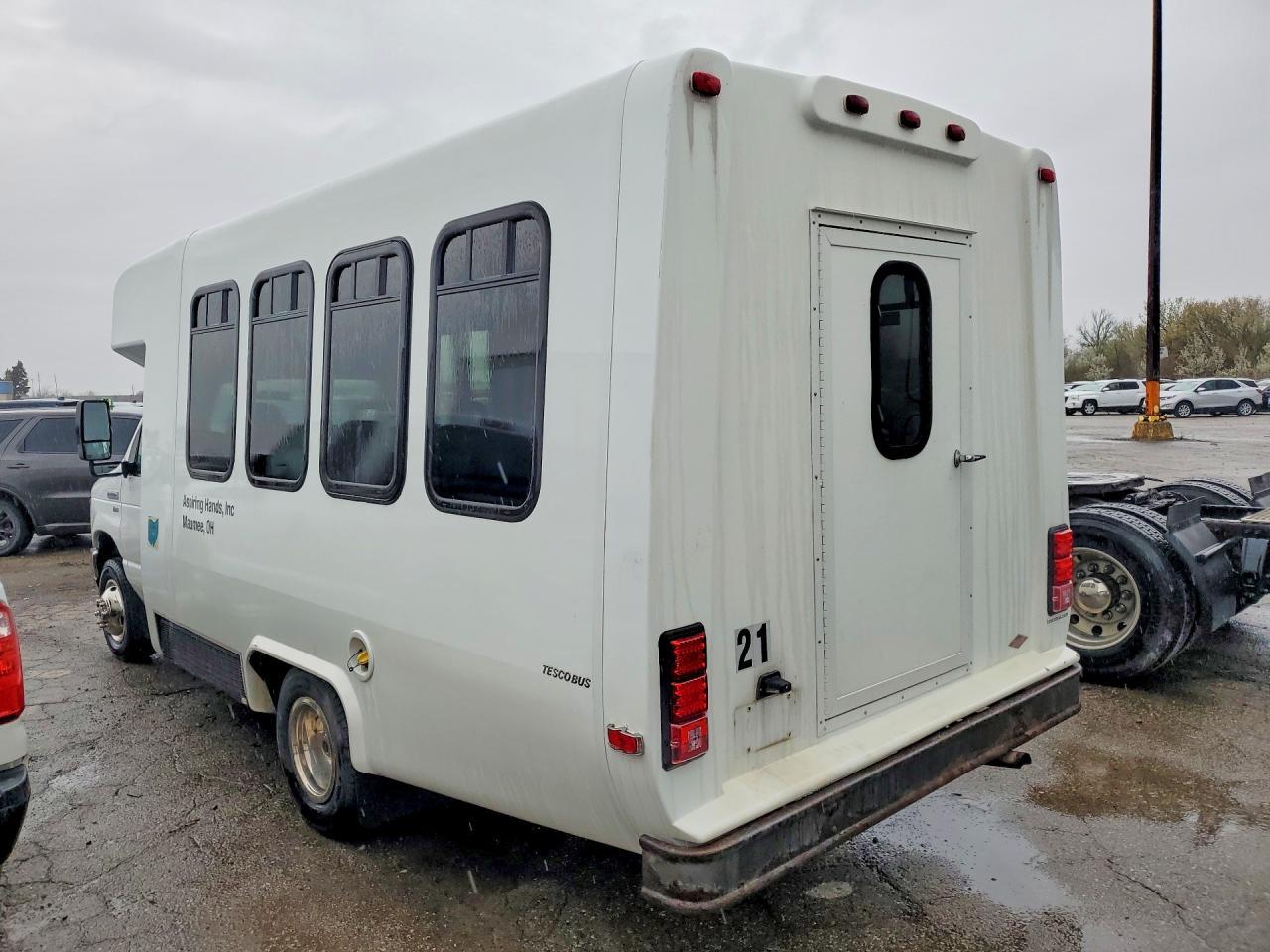 2016 Ford E350-Shuttle Bus