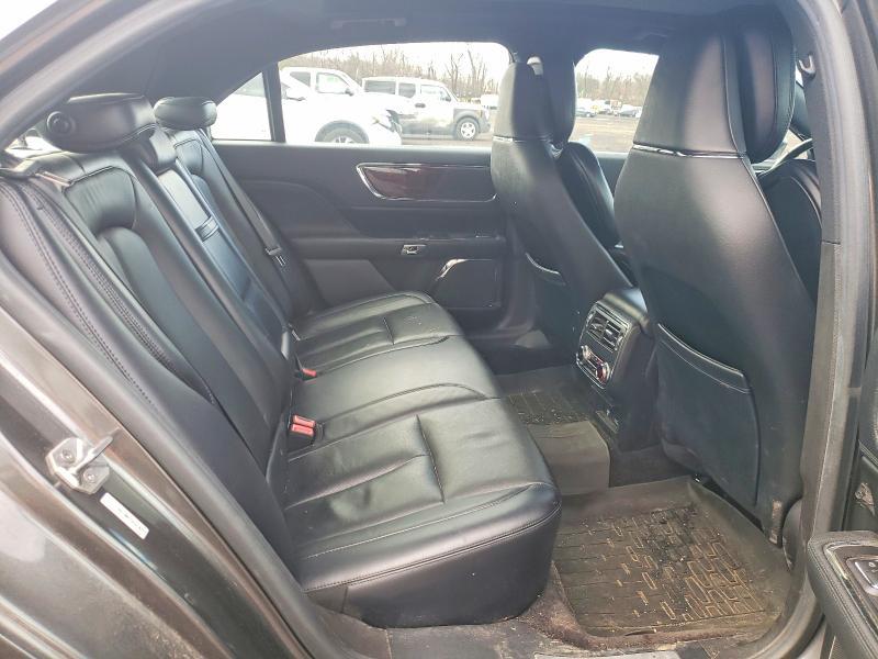 2017 Lincoln Townhouse Continental Reserve