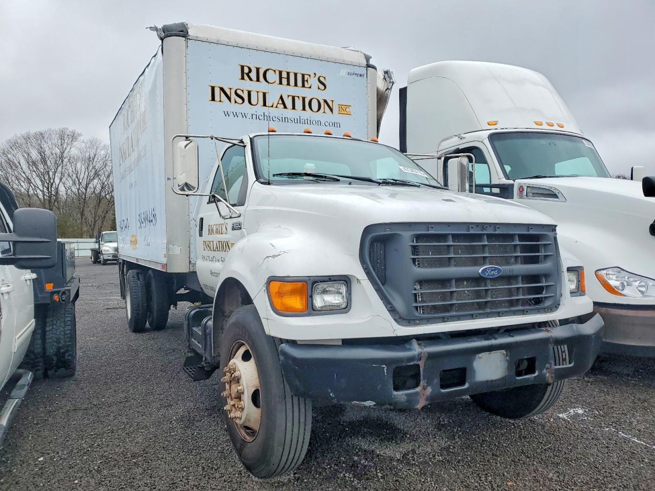 2002 Ford F650 Super Duty