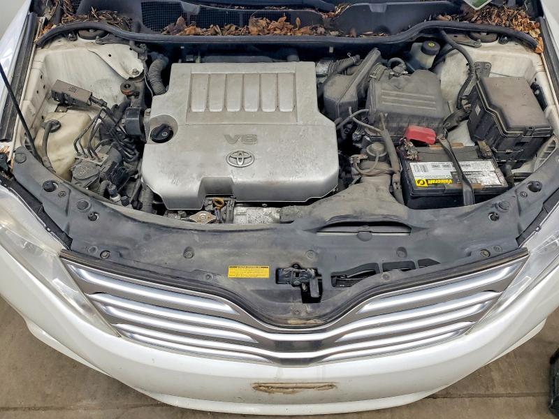 2010 Toyota Venza awd V6