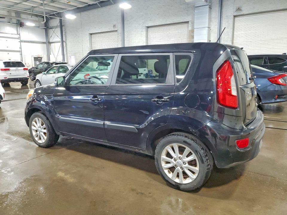 2013 KIA Soul +