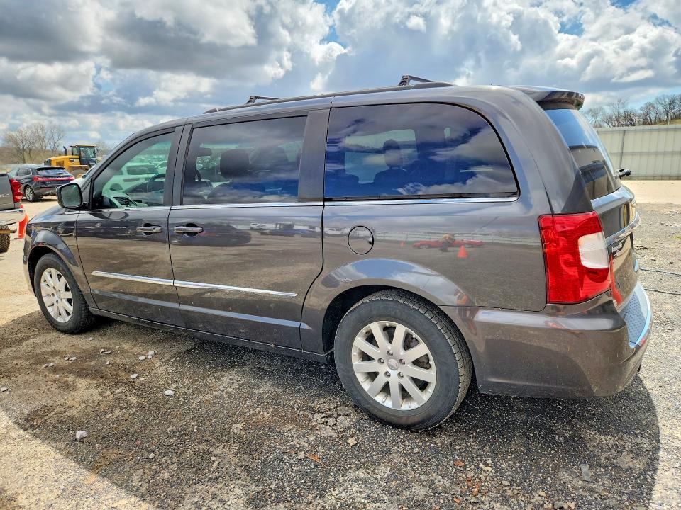 2016 Chrysler Town & Country Touring