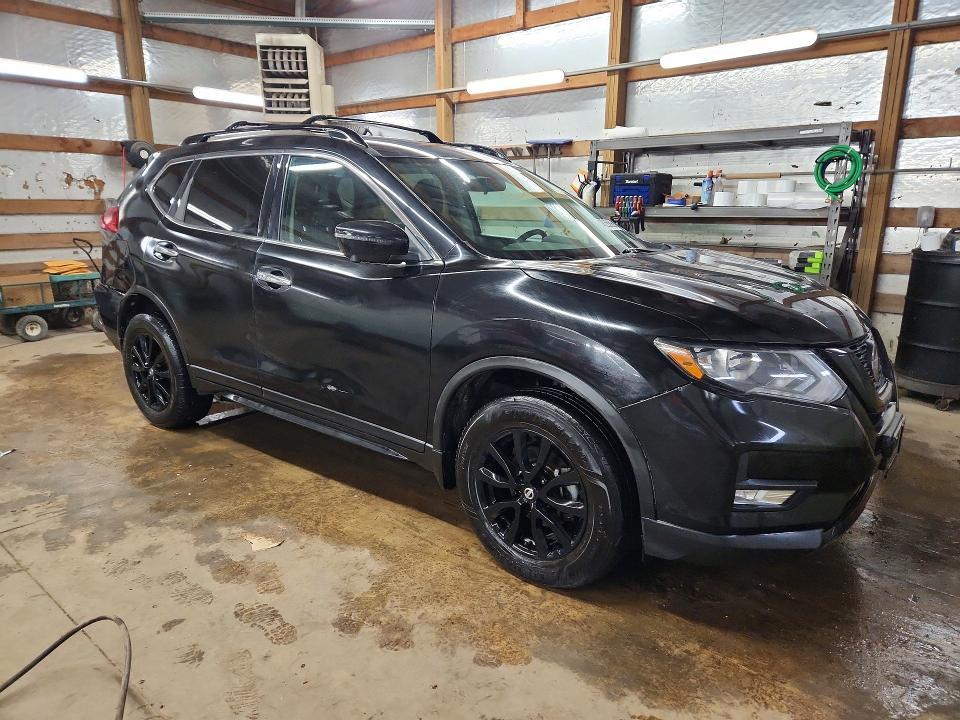 2018 Nissan Rogue sv