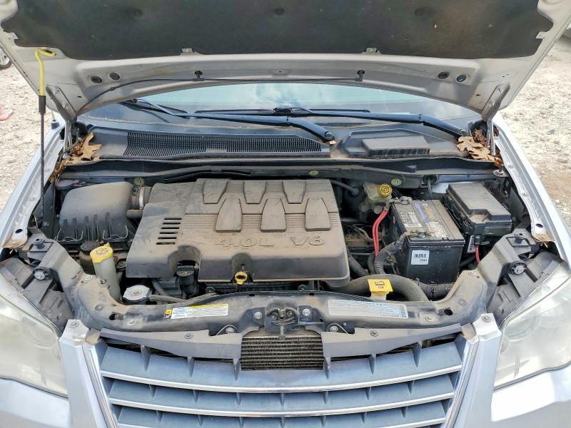 2010 Chrysler Town & Country Touring Plus