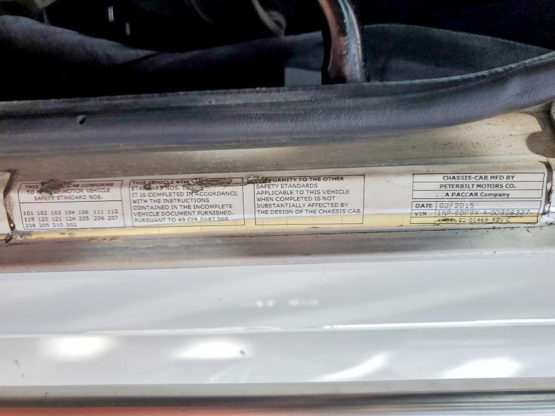 2016 Peterbilt 365 Car Hauler Truck