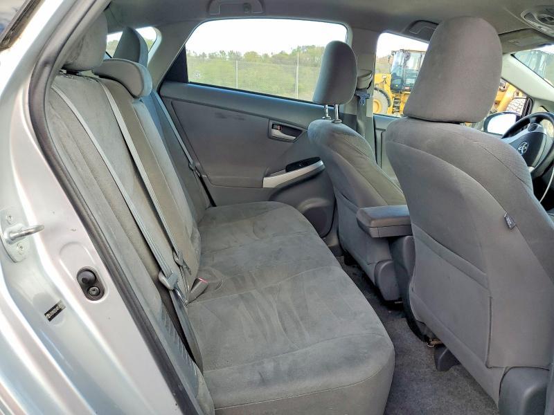 2010 Toyota Prius ii