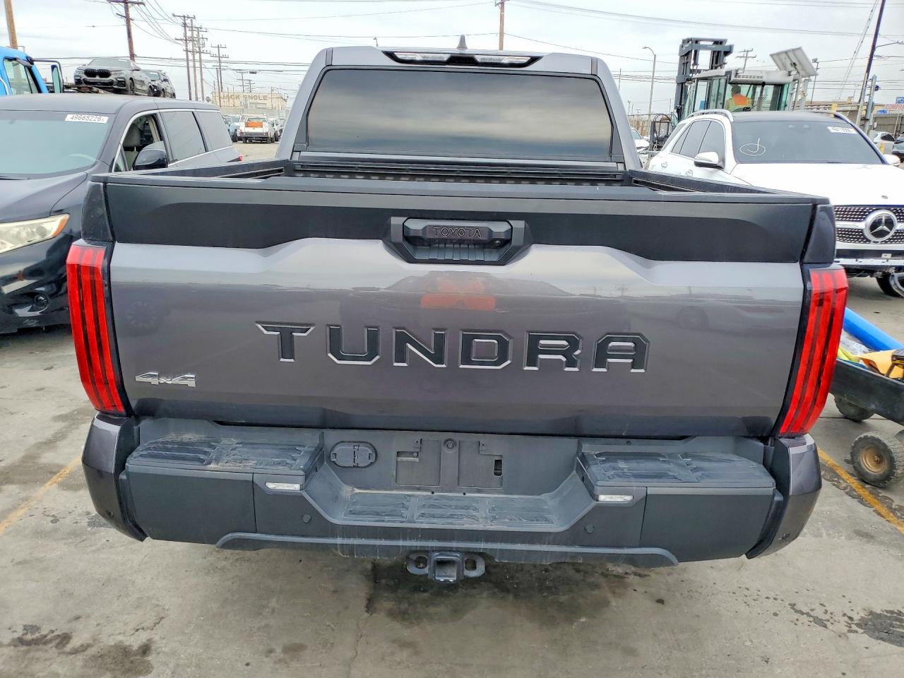 2024 Toyota Tundra SR5