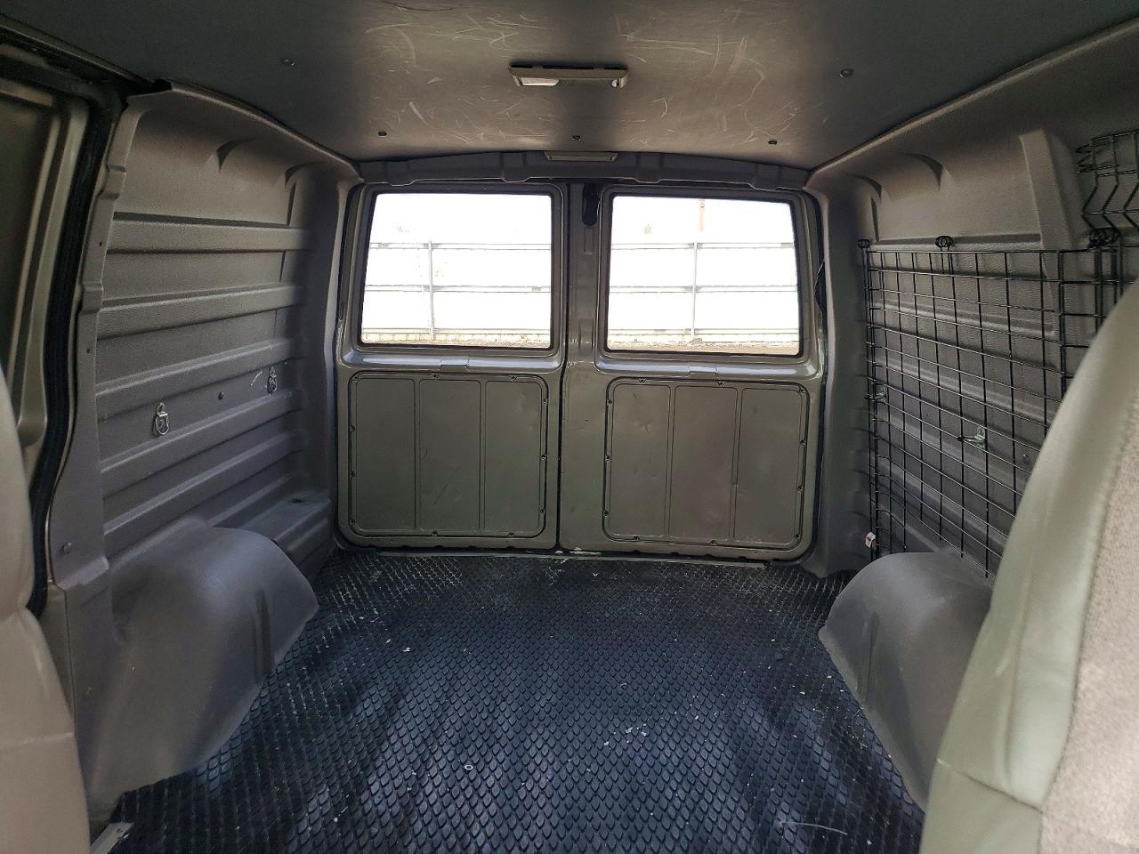 2001 GMC Safari XT