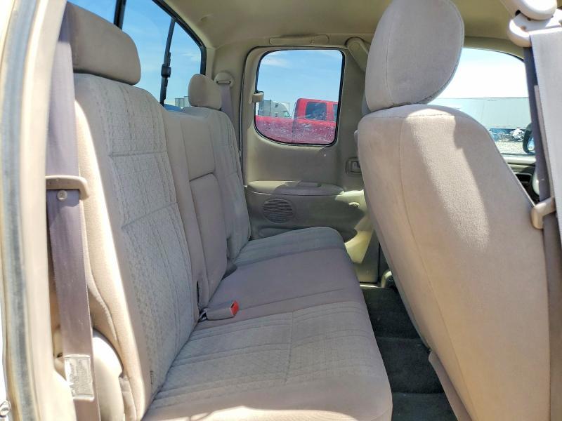 2004 Toyota Tundra Access cab SR5