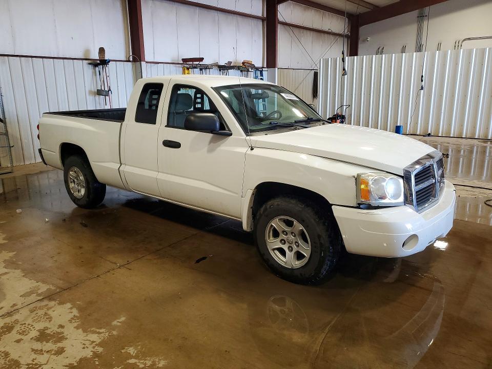 2005 Dodge Dakota slt
