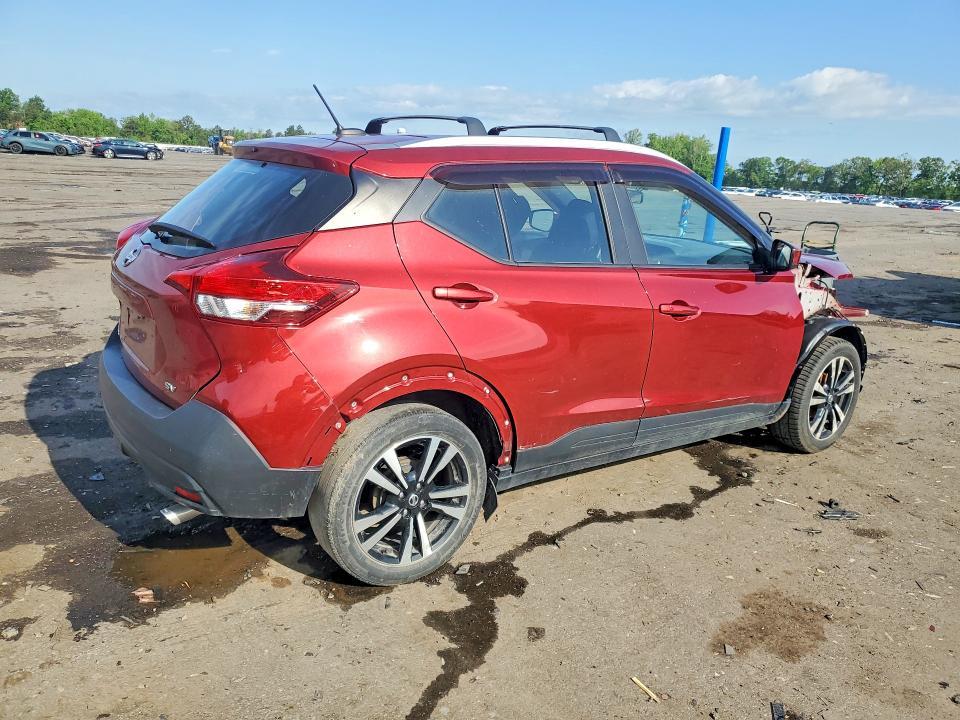 2018 Nissan Kicks SV