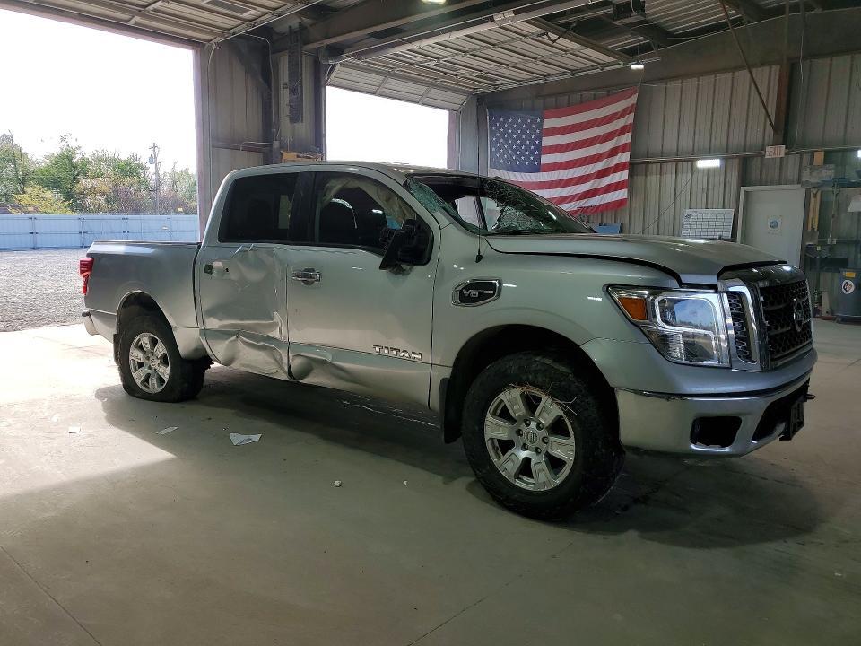 2017 Niss Titan s