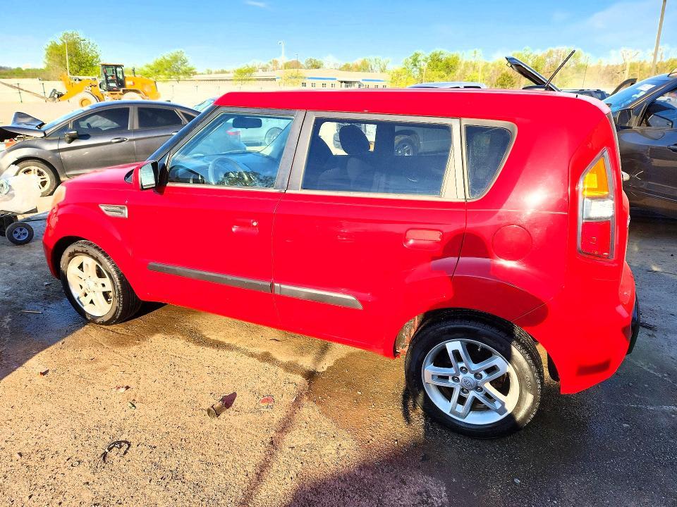 2010 KIA Soul +