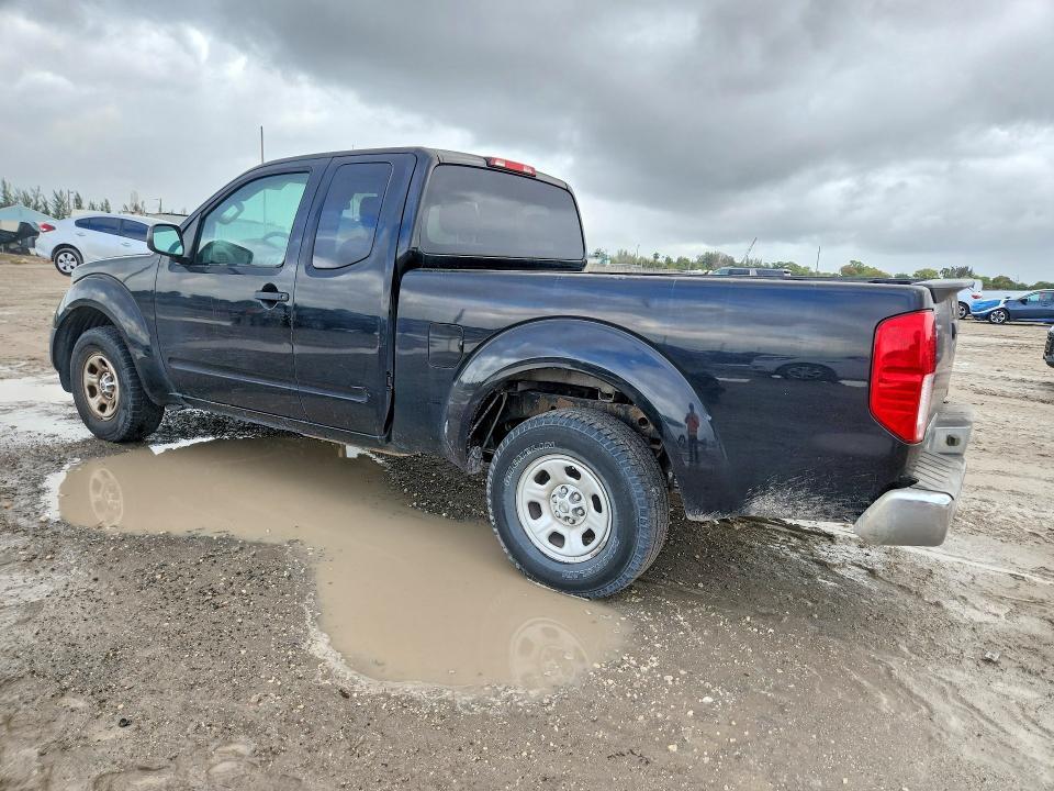2015 Nissan Frontier s