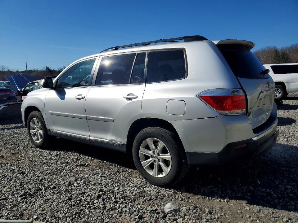 2011 Toyota Highlander se