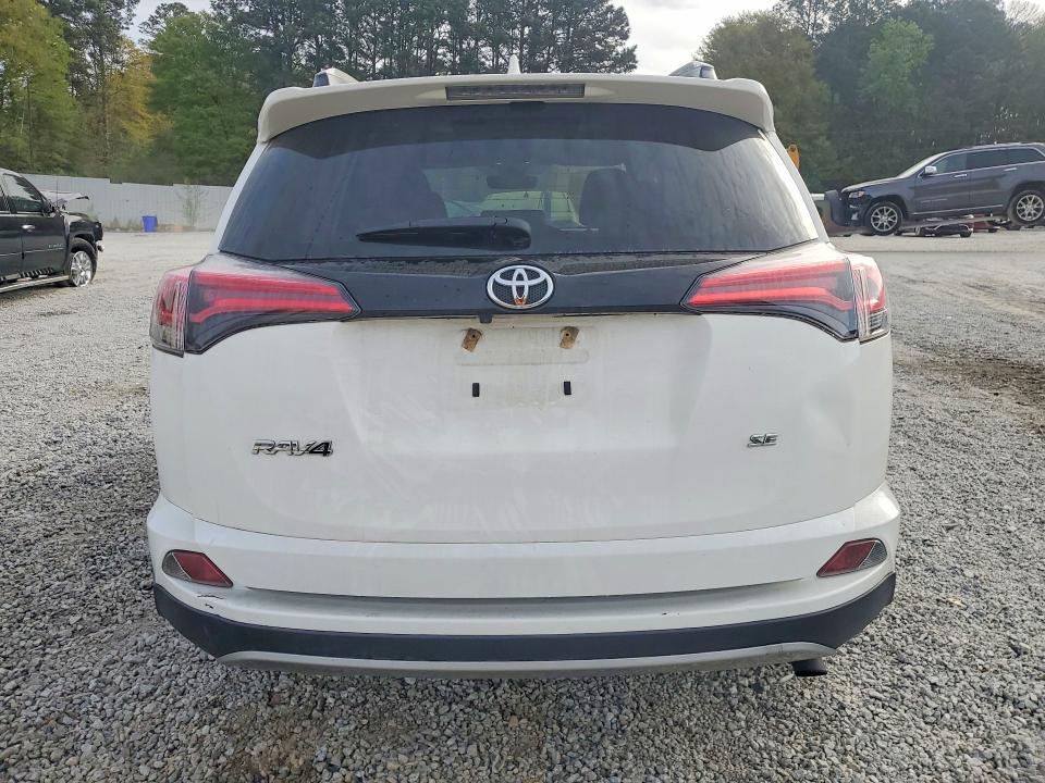 2018 Toyota Rav4 se