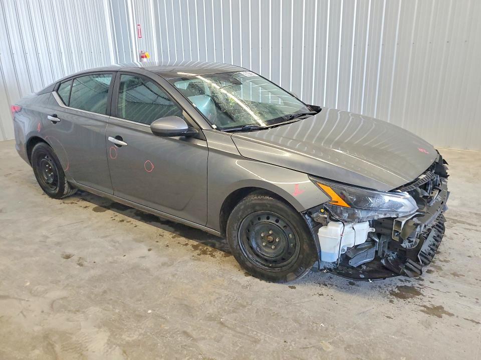 2023 Nissan Altima s