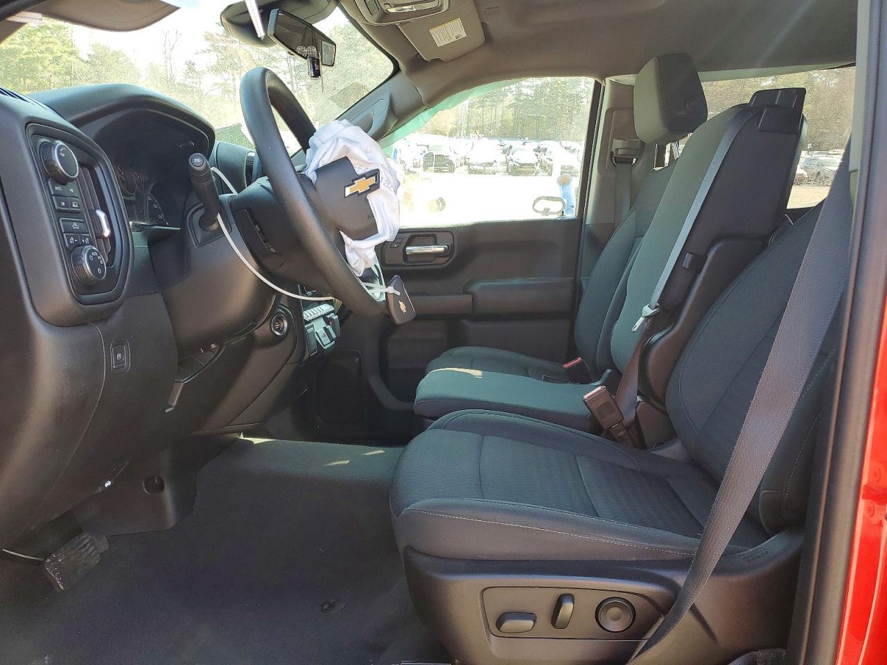 2022 Chevrolet Silverado K1500 Custom