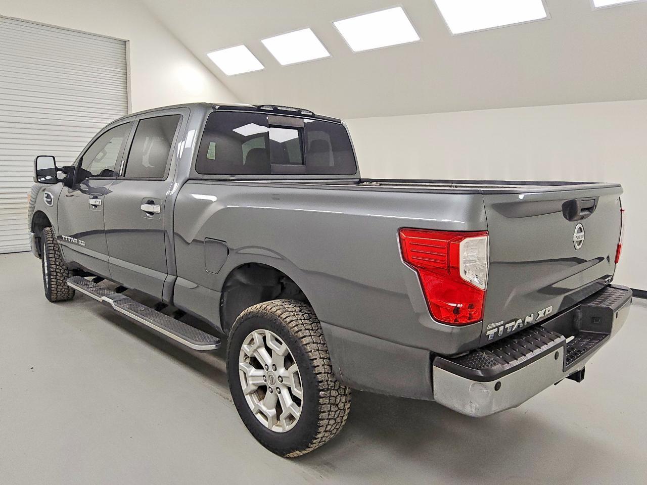 2016 Nissan Titan XD SV