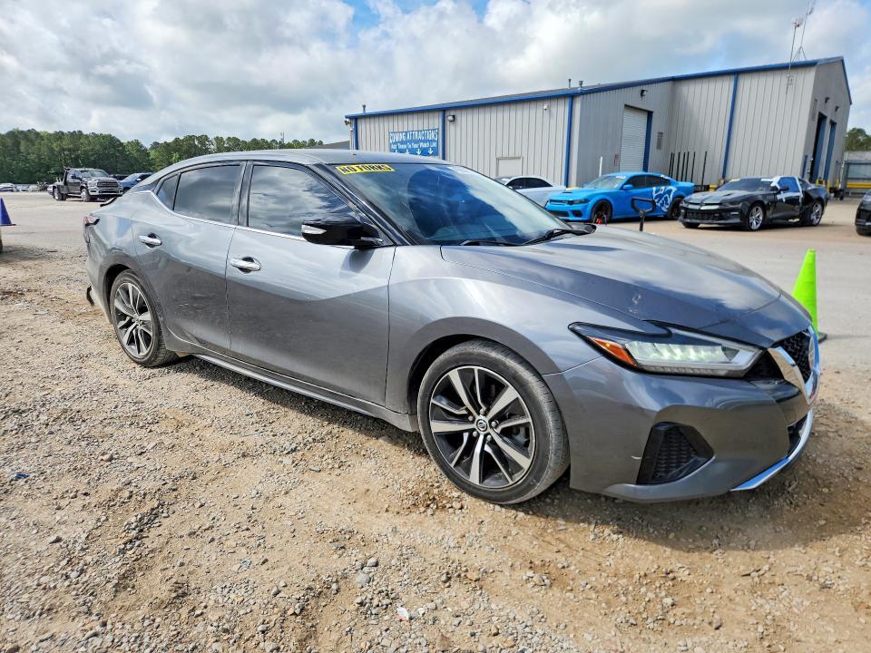 2021 Nissan Maxima sv