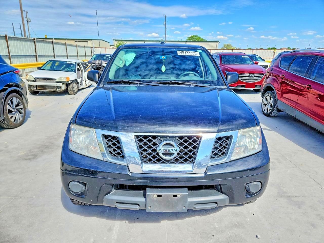 2017 Niss Frontier SV