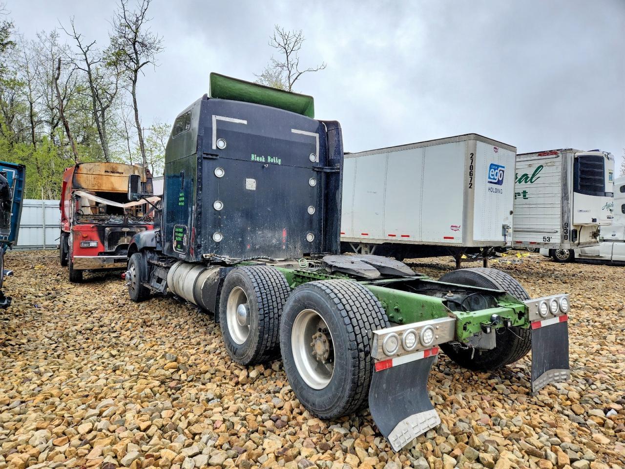 2010 Kenworth T660 Semi Truck