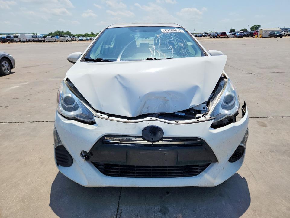 2016 Toyota Prius c two