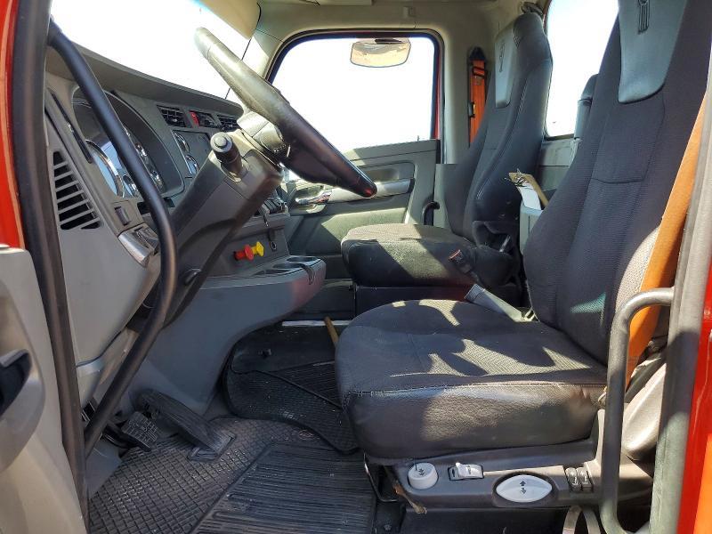 2019 Kenworth T880 Semi Truck