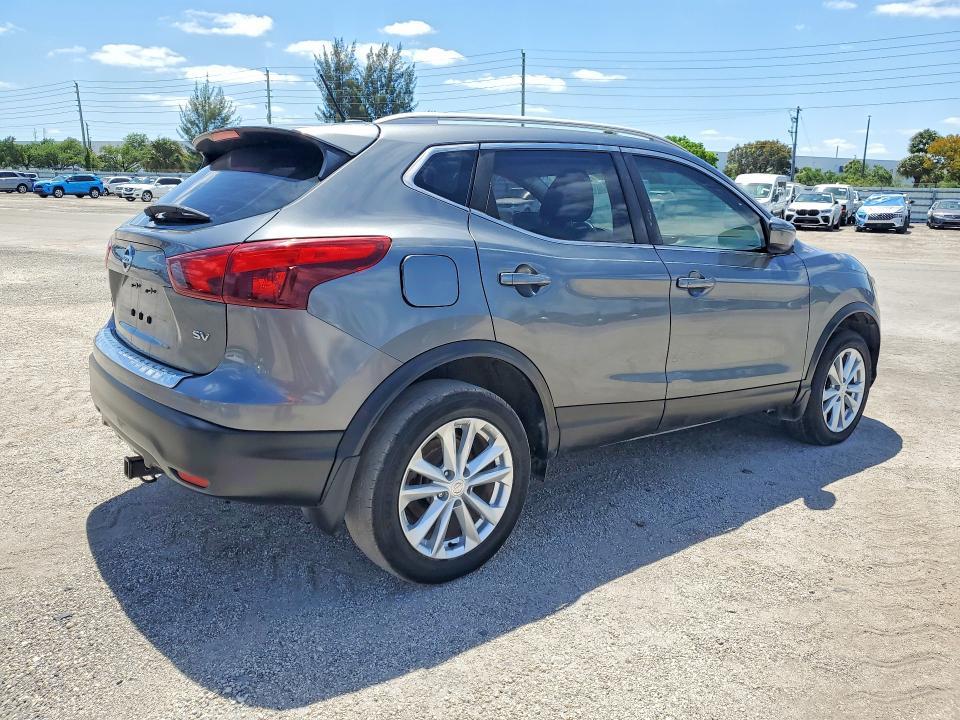 2018 Nissan Rogue Sport sv