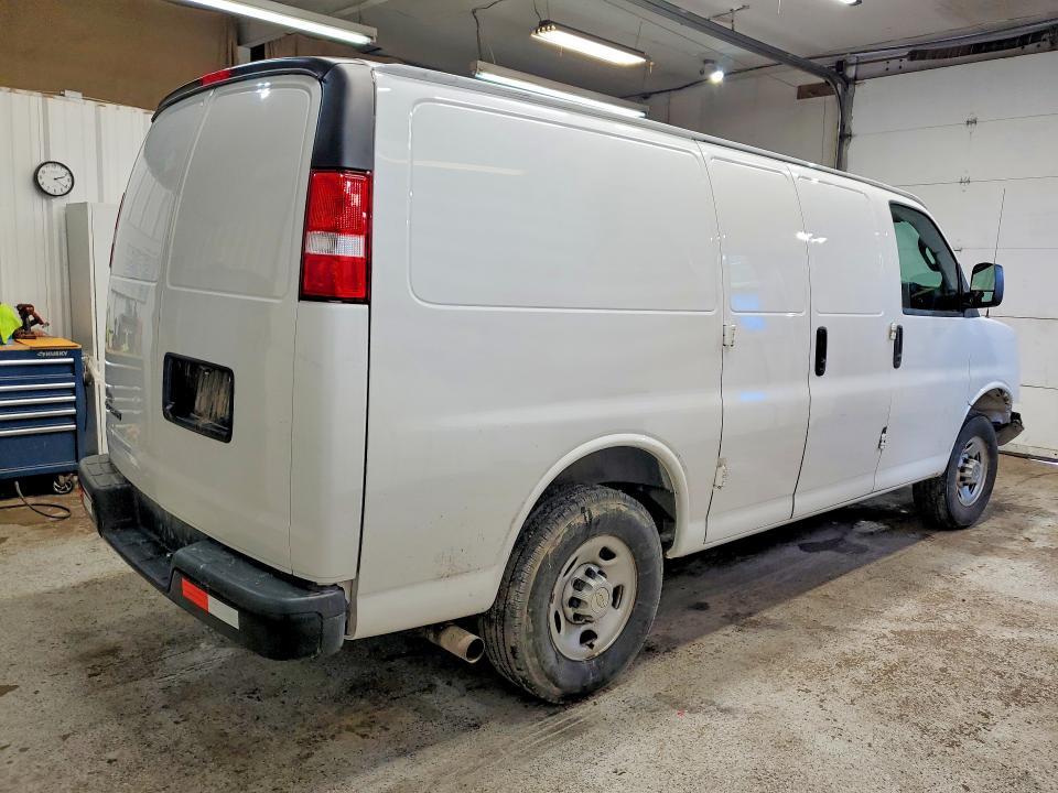 2023 Chev Express G2500
