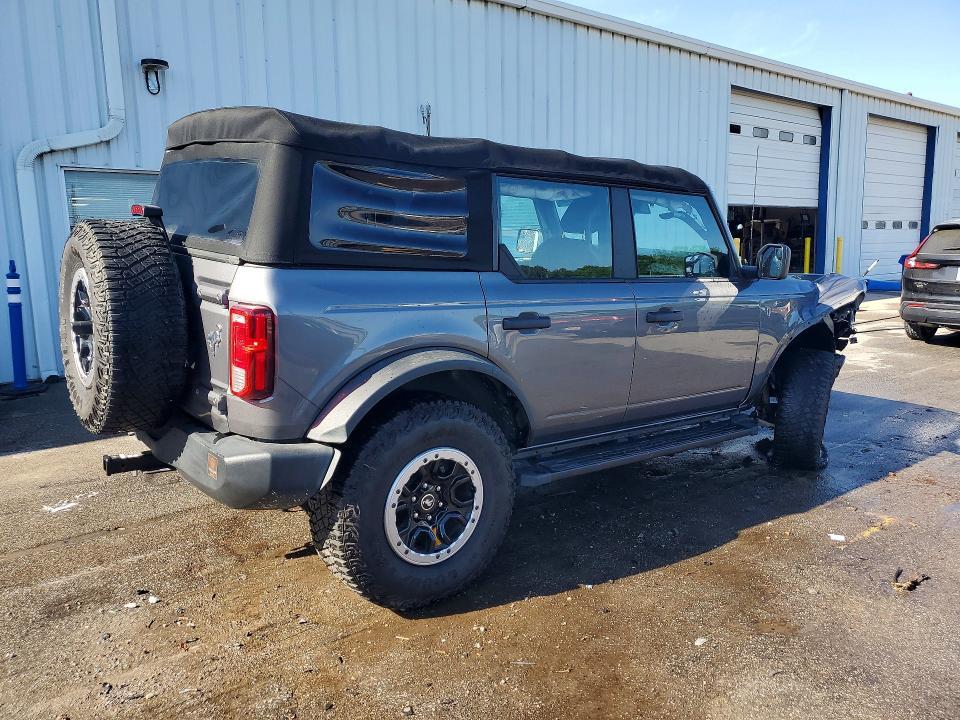 2022 Ford Bronco Base