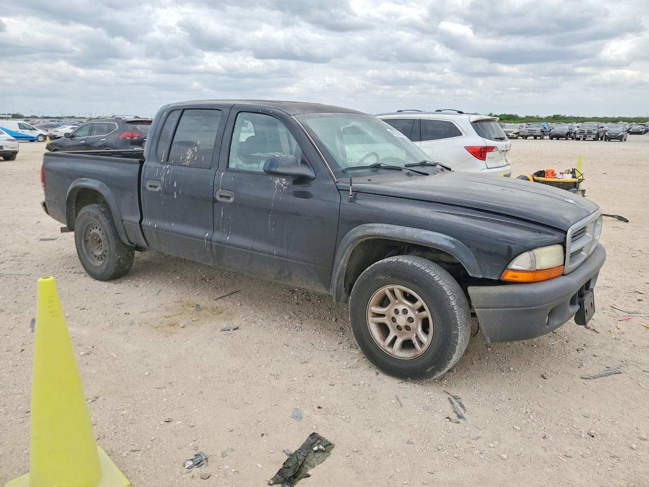 2004 Dodge Dakota Quad Sport