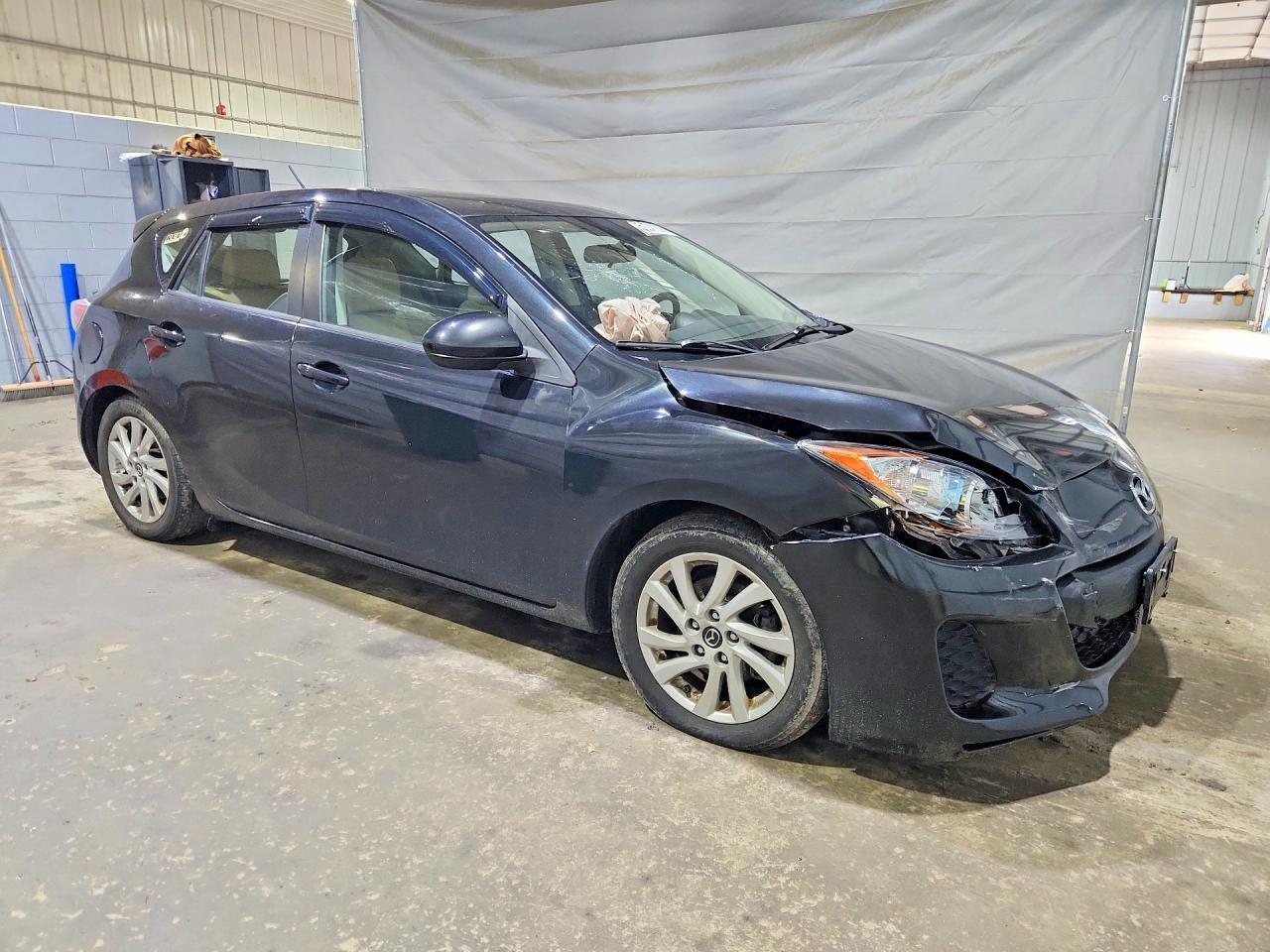 2013 Mazda 3 I