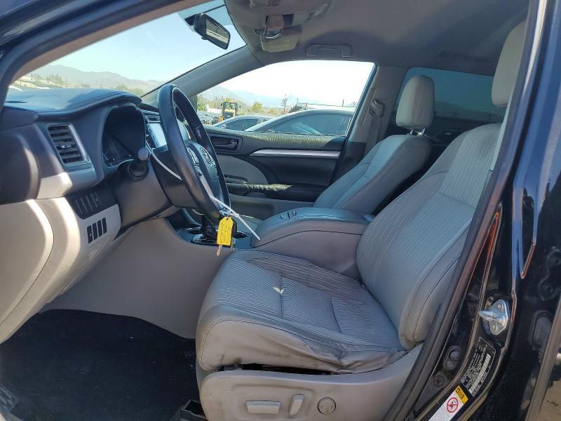 2016 Toyota Highlander le Plus