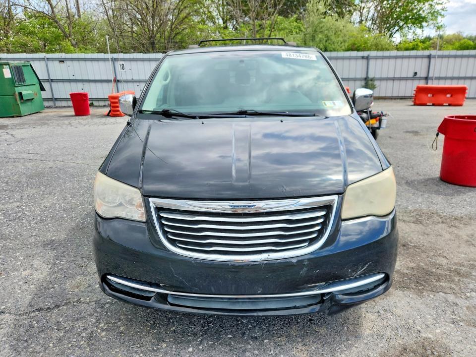 2014 Chrysler Town & Country Touring l