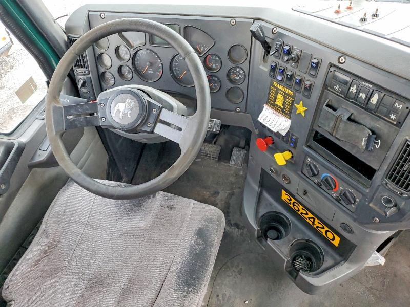 2017 Mack CX612 Semi Truck