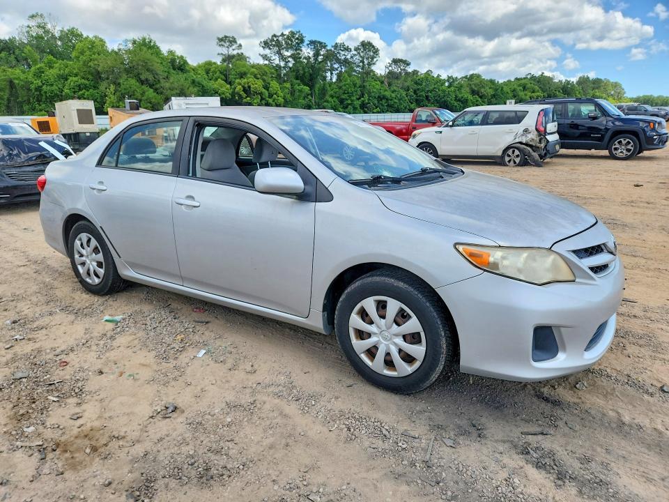 2011 Toyota Corolla le