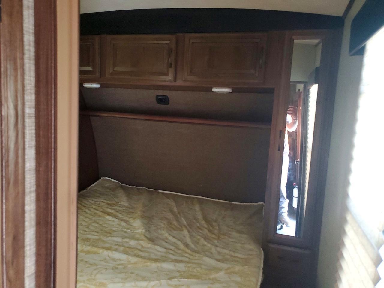 2017 Cruiser Rv Stryker Camper