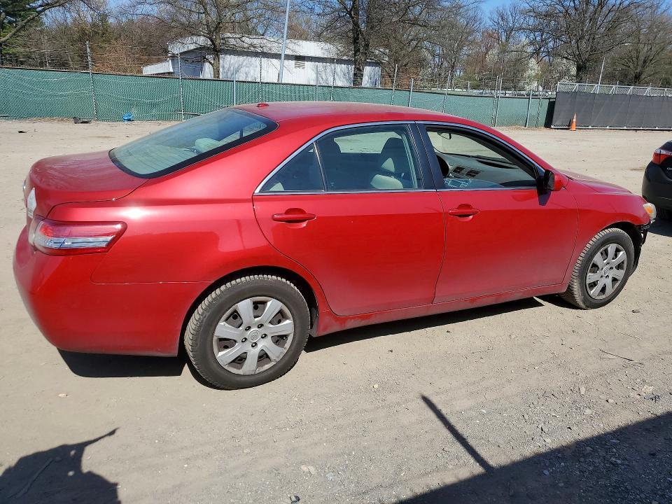 2011 Toyota Camry le