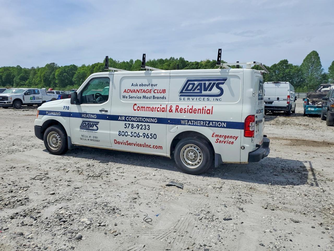 2020 Nissan NV 2500 Utility / Service Van