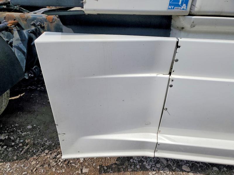 2018 Freigliner 2018 Freightliner Cascadia 126 Semi Truck