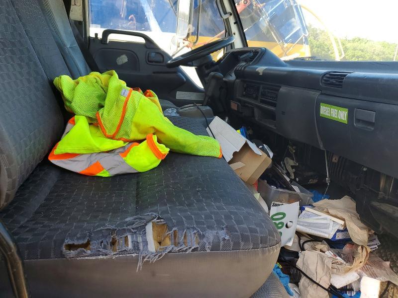 2006 Isuzu NPR Dump Truck