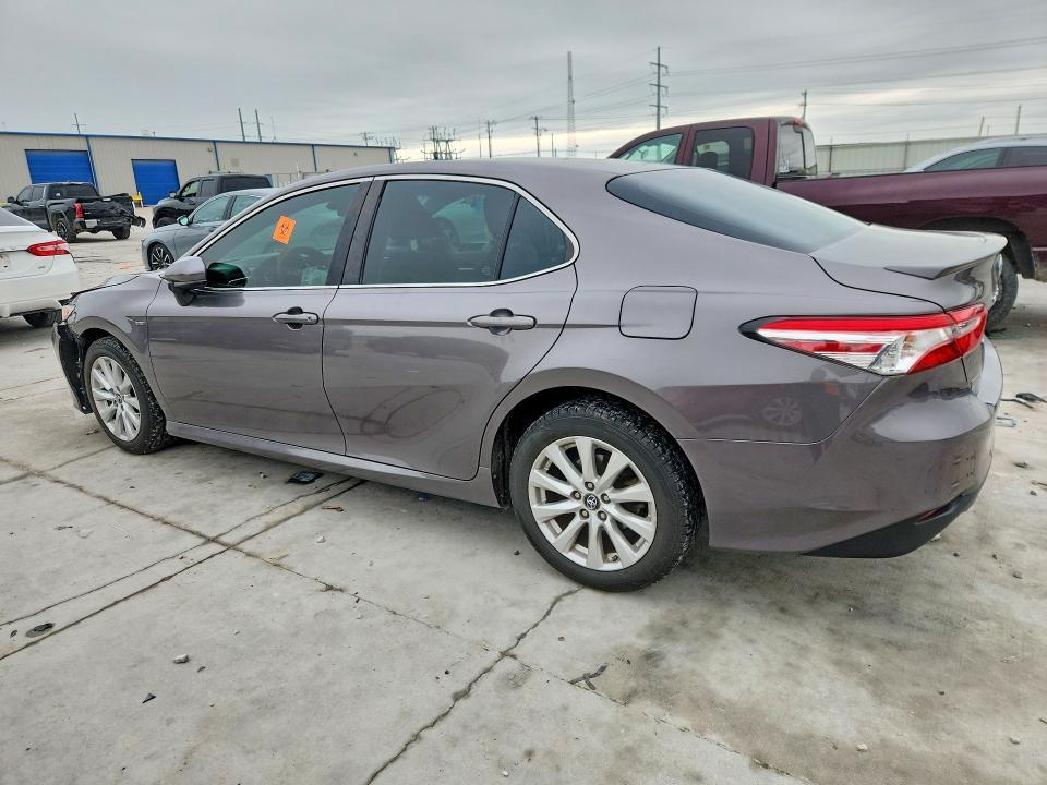 2018 Toyota Camry le