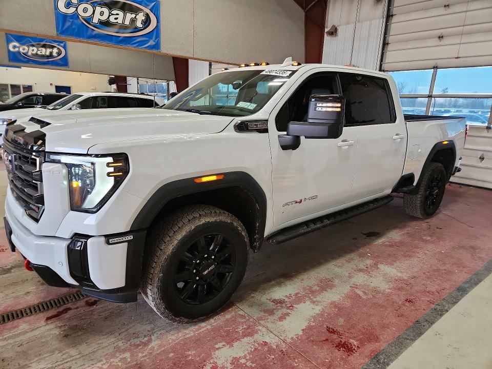 2025 GMC Sierra K2500 AT4