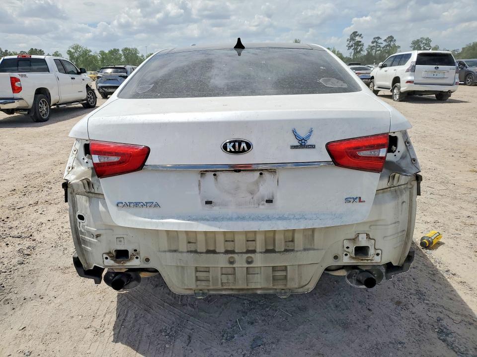 2015 KIA Cadenza Limited