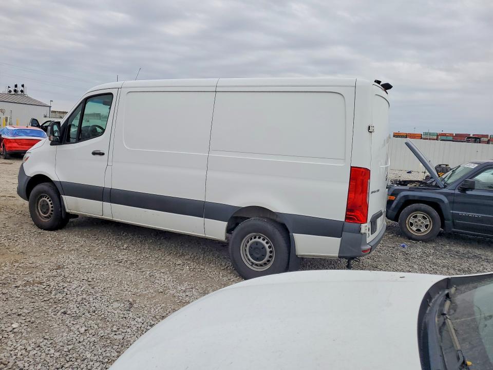 2021 Mercedes-Benz Sprinter 1500 Delivery van