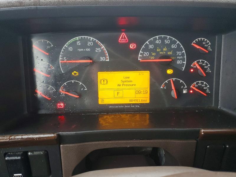 2018 Volv O VNL Semi Truck