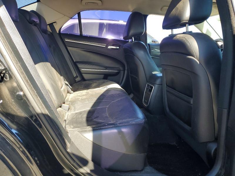 2017 Chrysler 300 Limited