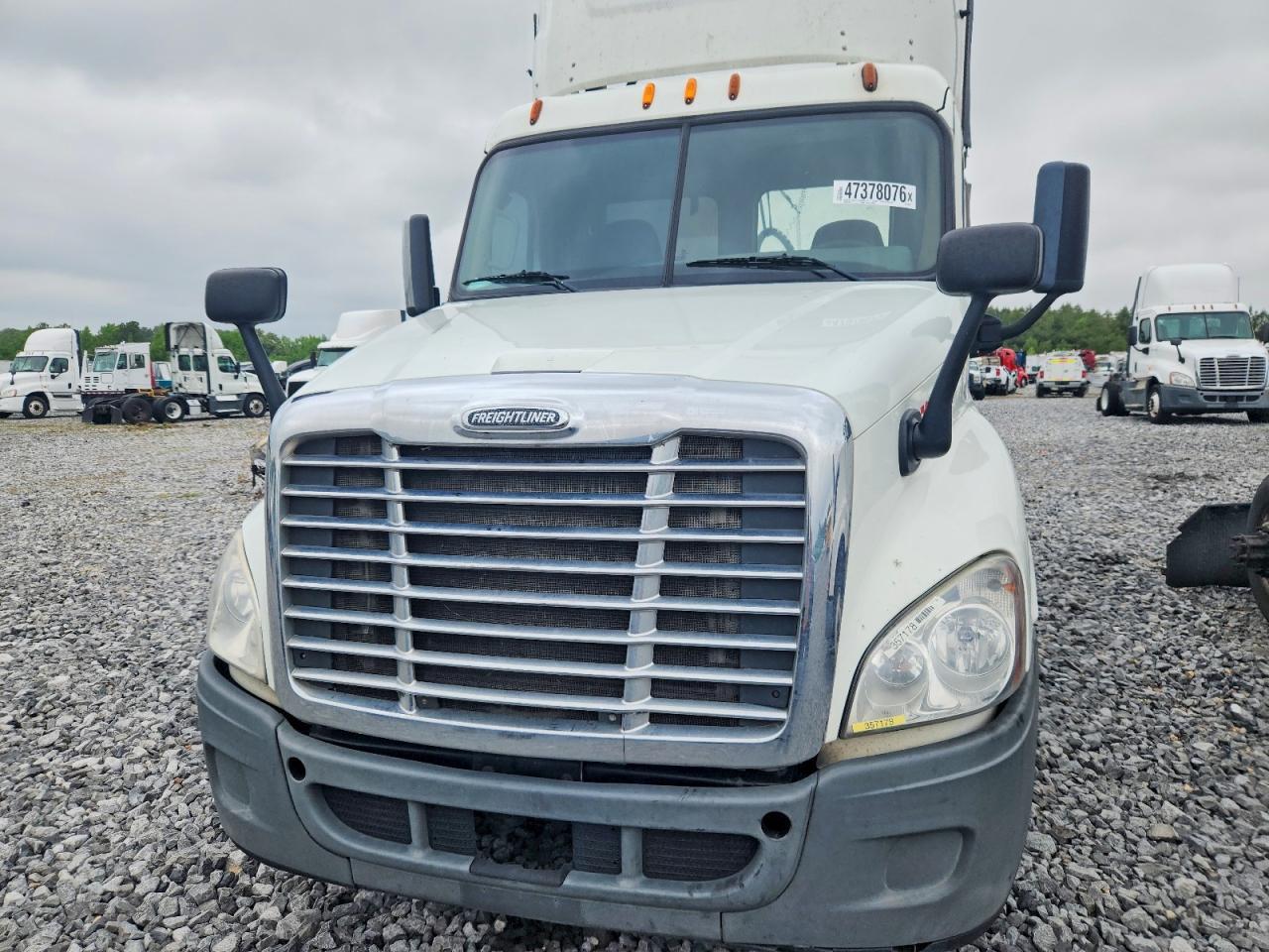 2016 Freigliner 2016 Freightliner Cascadia 125 Semi Truck