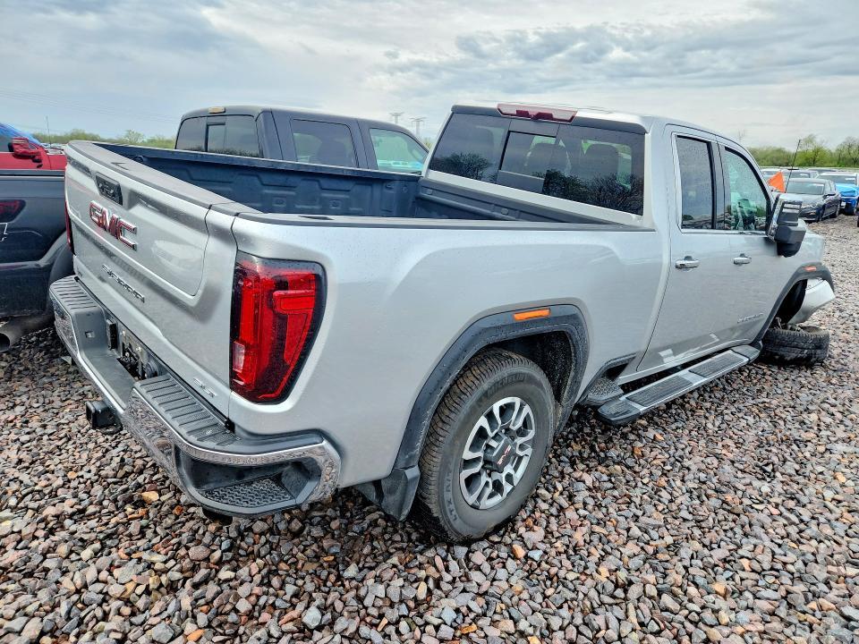 2022 GMC Sierra C2500 SLT